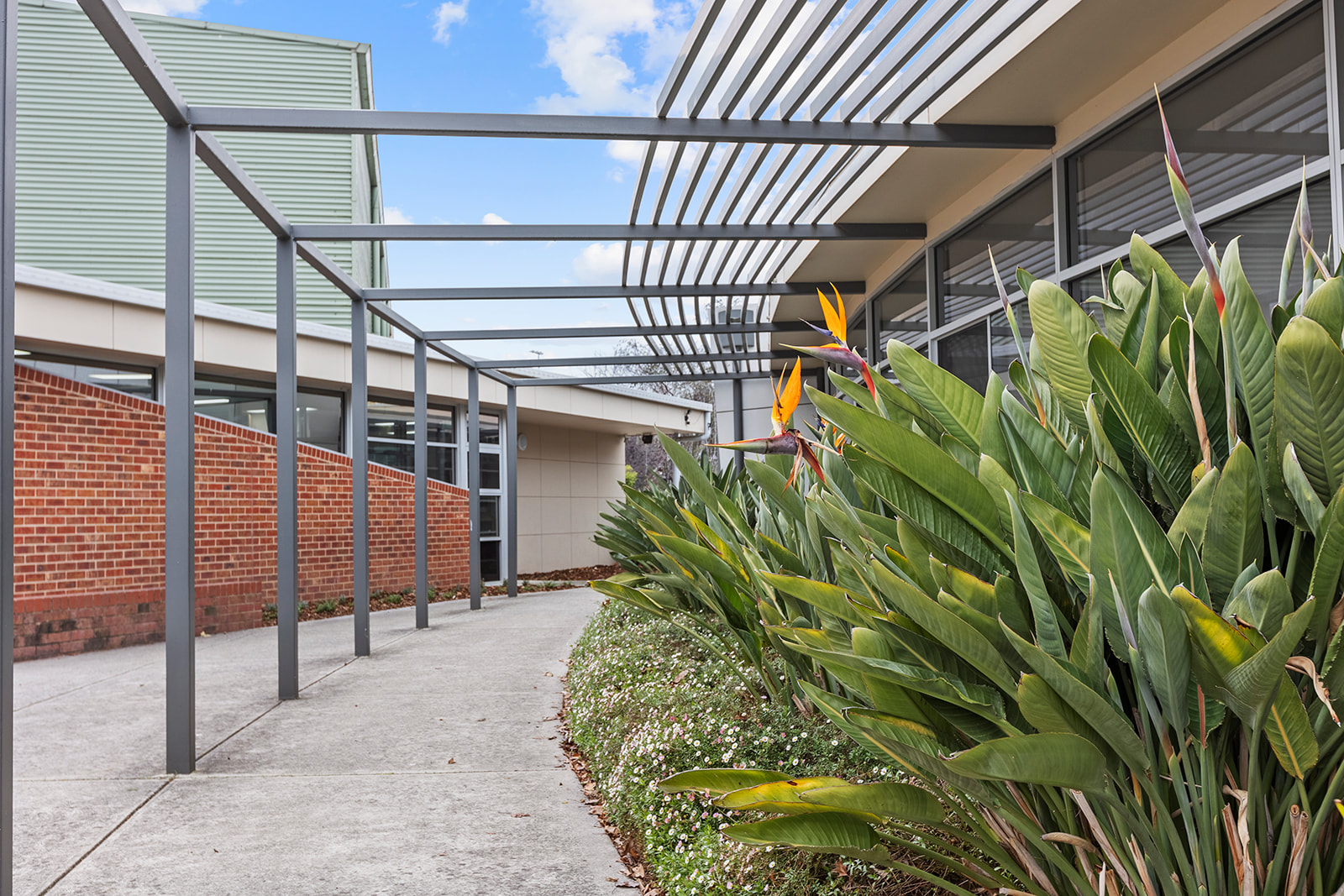 Uniform shop Pakenham Campus